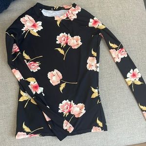 Billabong rash guard